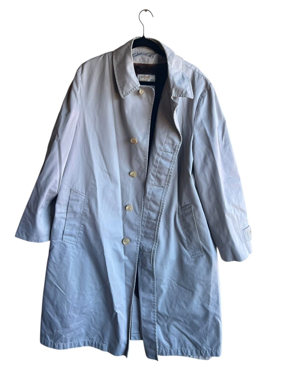 London Fog Men's Tan Beltless Trench Lined Raincoat Coat Jacket Size 44 LONG